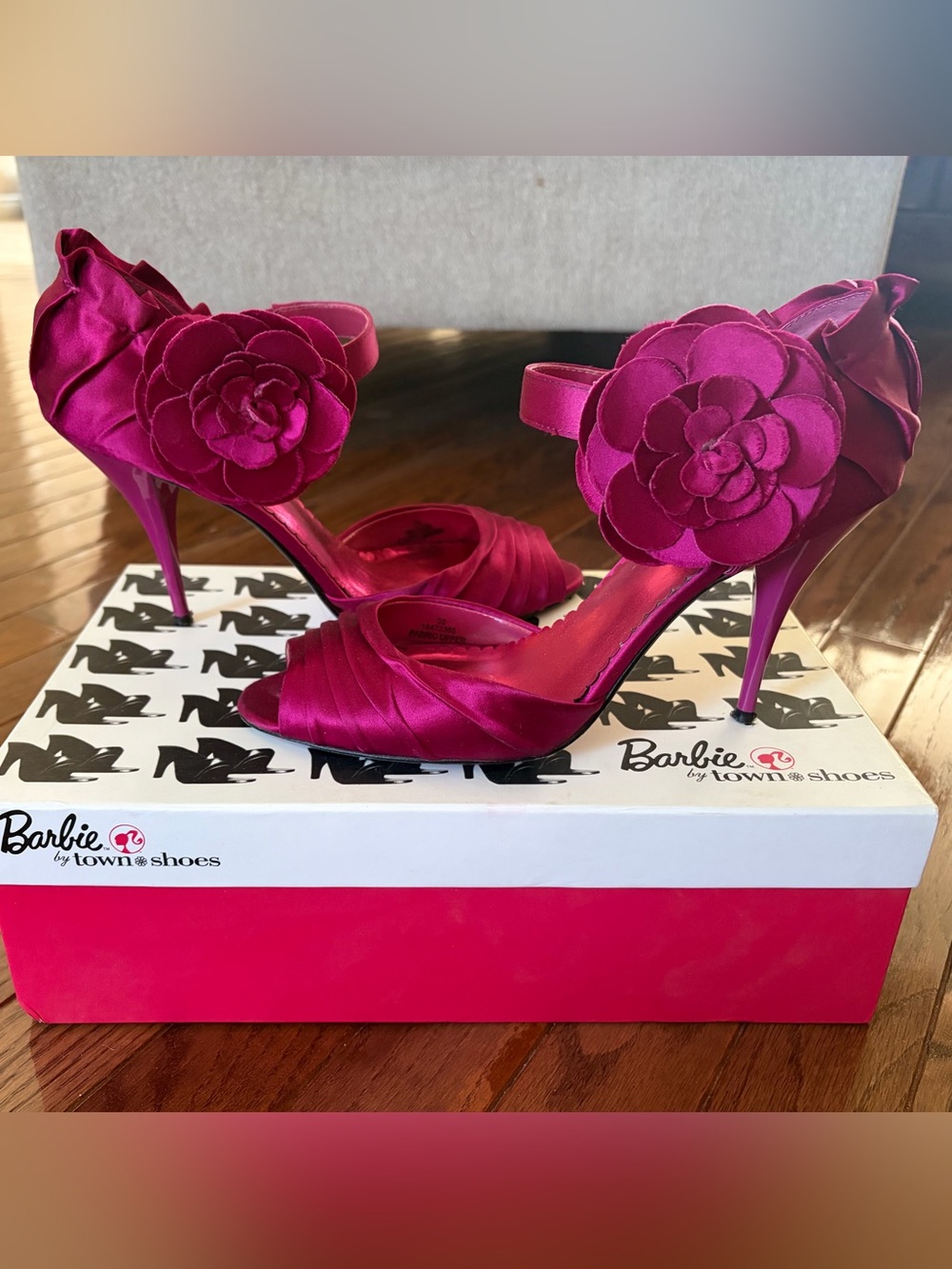 BARBIE WOMEN’S FLORAL HEELS